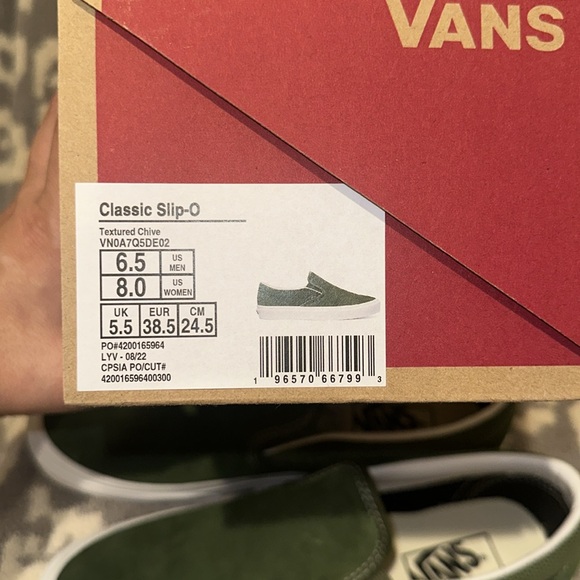 Vans Classic Slip-On Sneakers in Textured Chive 😍New 🆕 & Never Worn 😍 - Picture 17 of 17